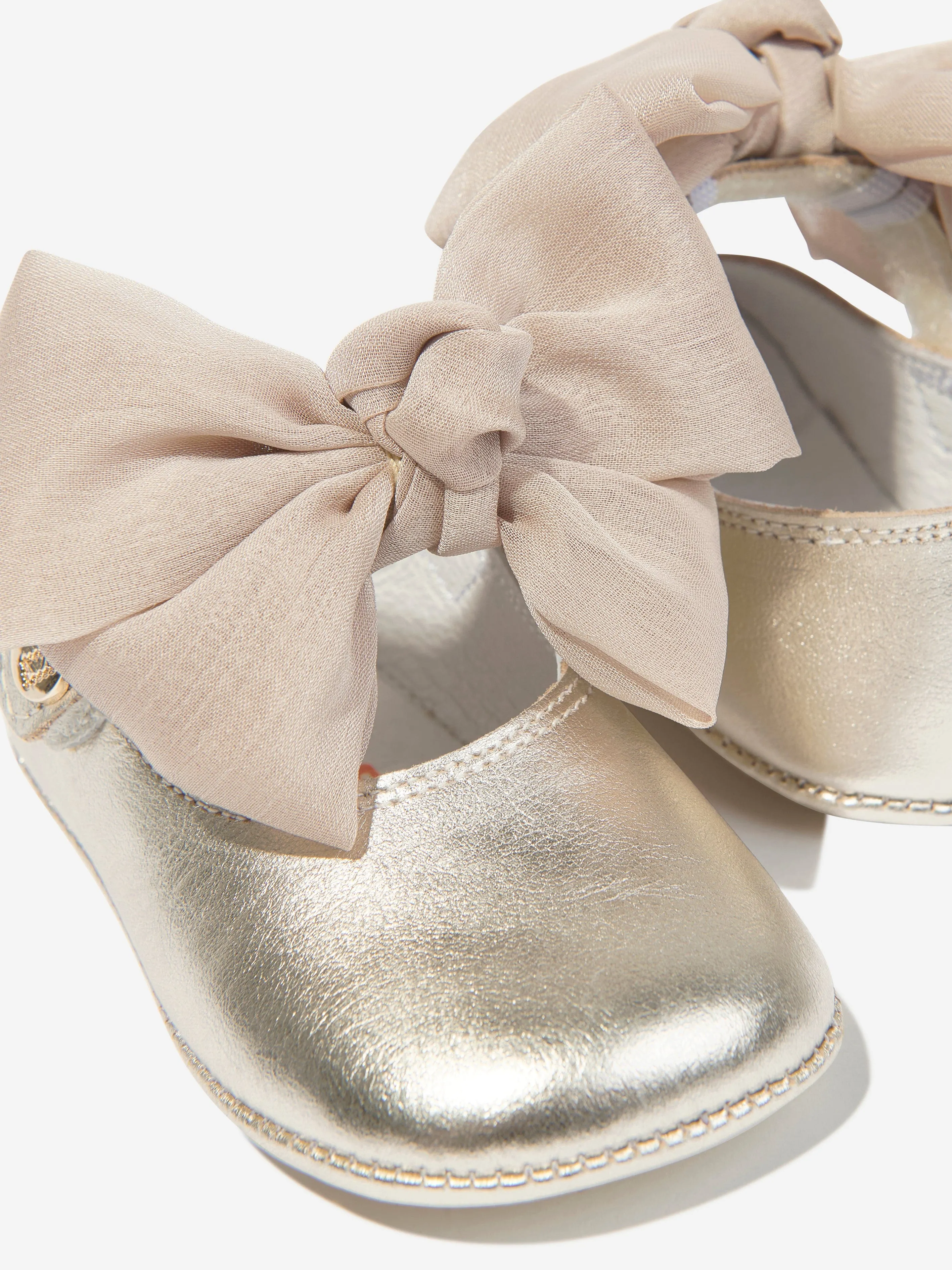 Andanines Baby Girls Leather Bow Shoes in Gold