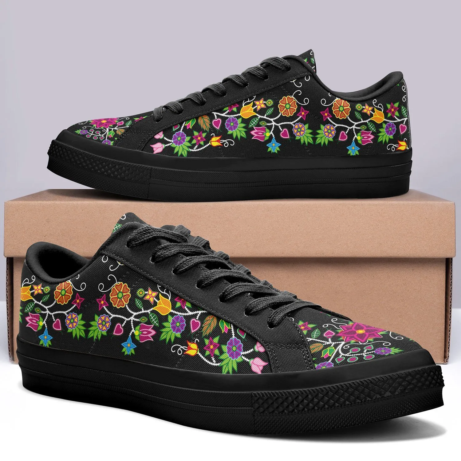 Floral Beadwork - 01 Aapisi Low Top Canvas Shoes Black Sole