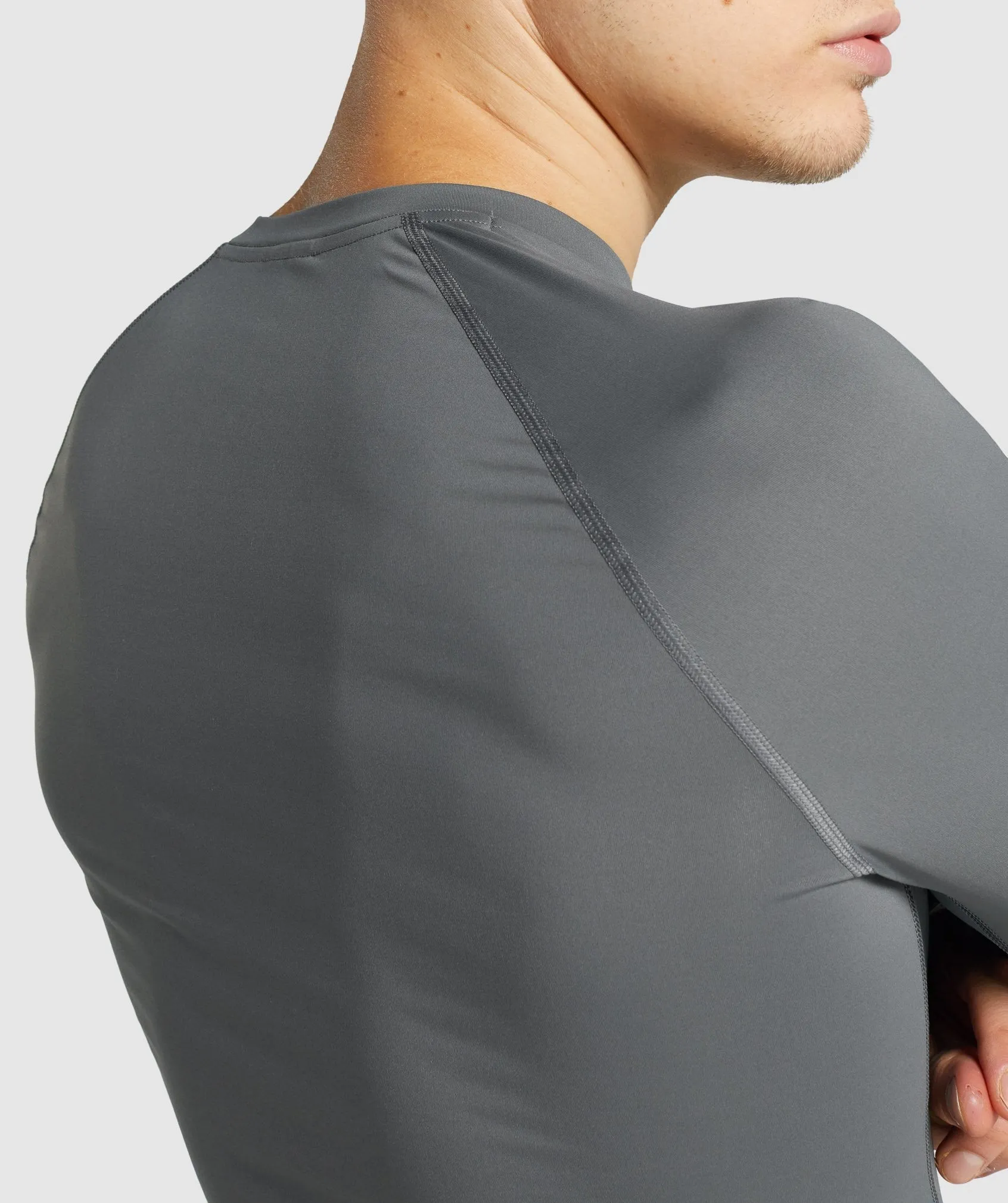 Gymshark Element Baselayer Long Sleeve T-Shirt - Charcoal