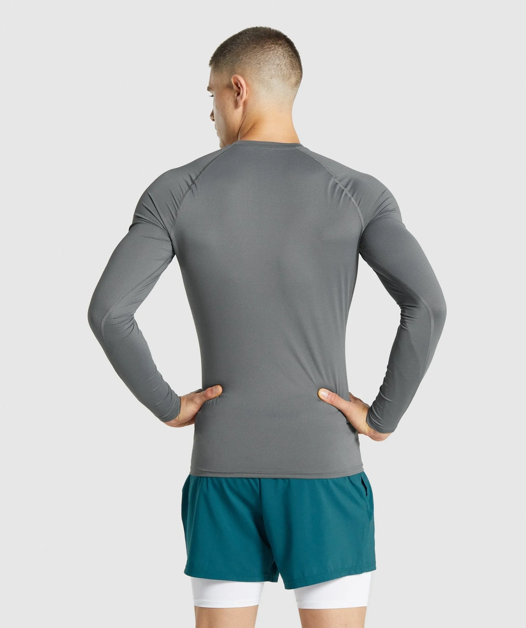 Gymshark Element Baselayer Long Sleeve T-Shirt - Charcoal