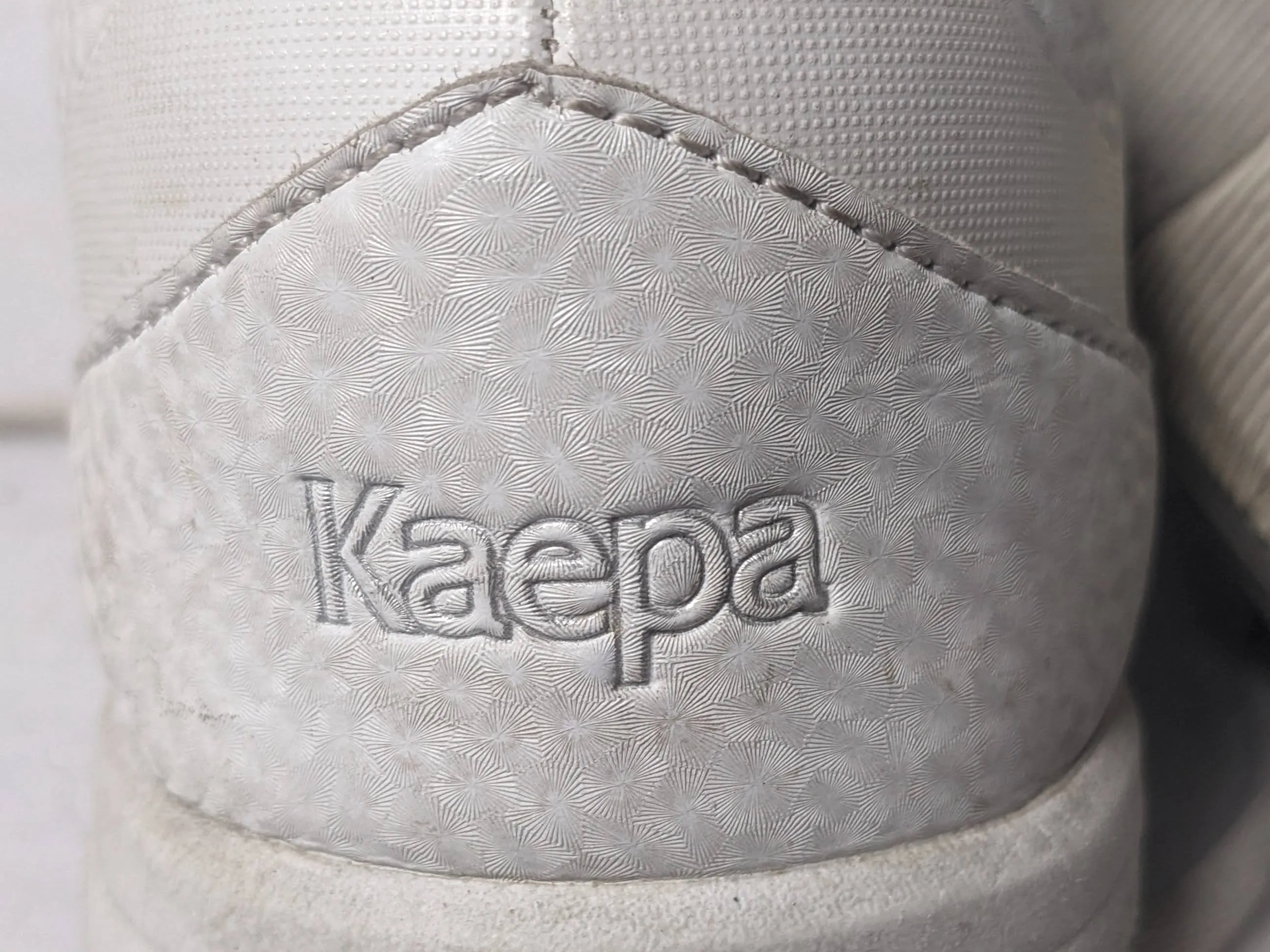 Kaepa Women's Athletic Shoes Size Women's 10 Color White Condition Used