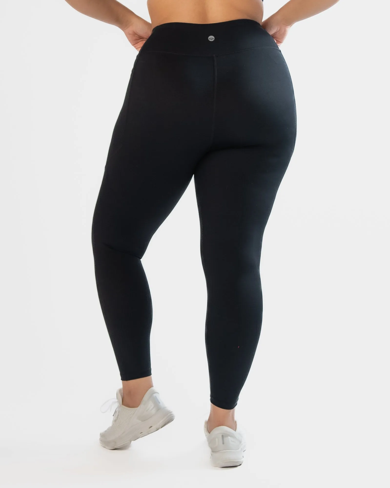 Lux Baseline 7/8 Leggings (23 in.) - Black