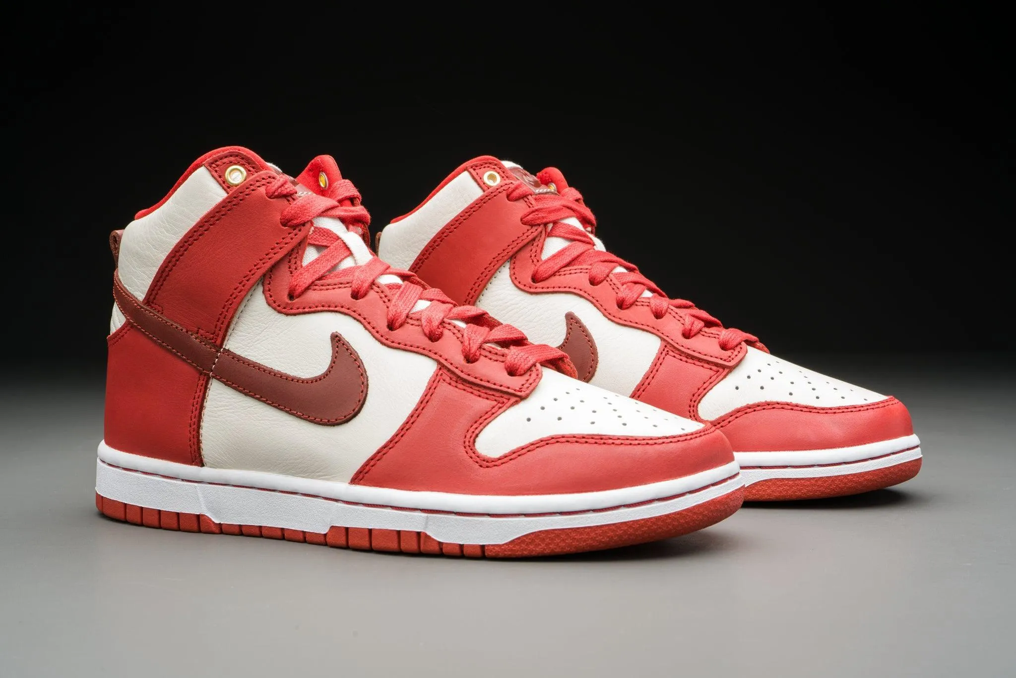 Nike Dunk High LXX Cinnabar (W)