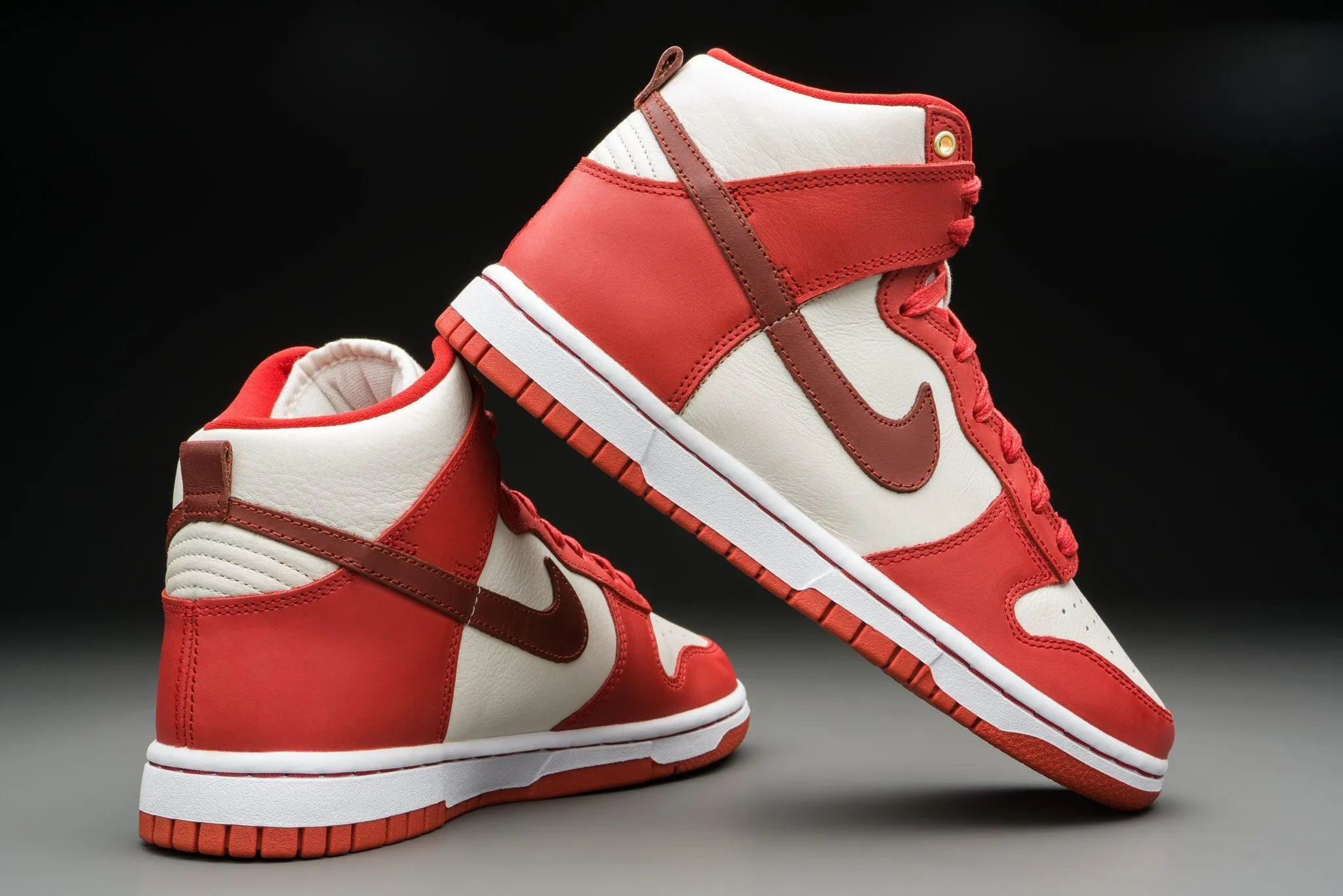 Nike Dunk High LXX Cinnabar (W)