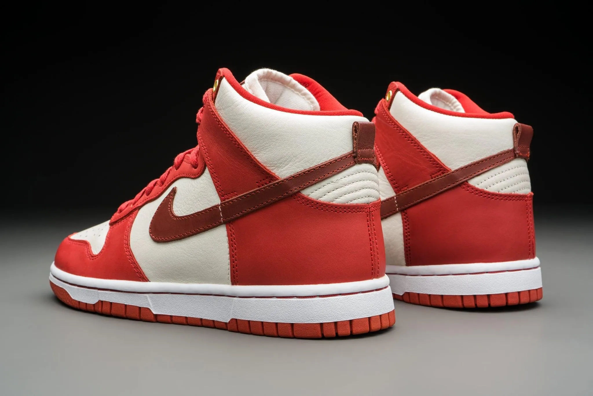 Nike Dunk High LXX Cinnabar (W)