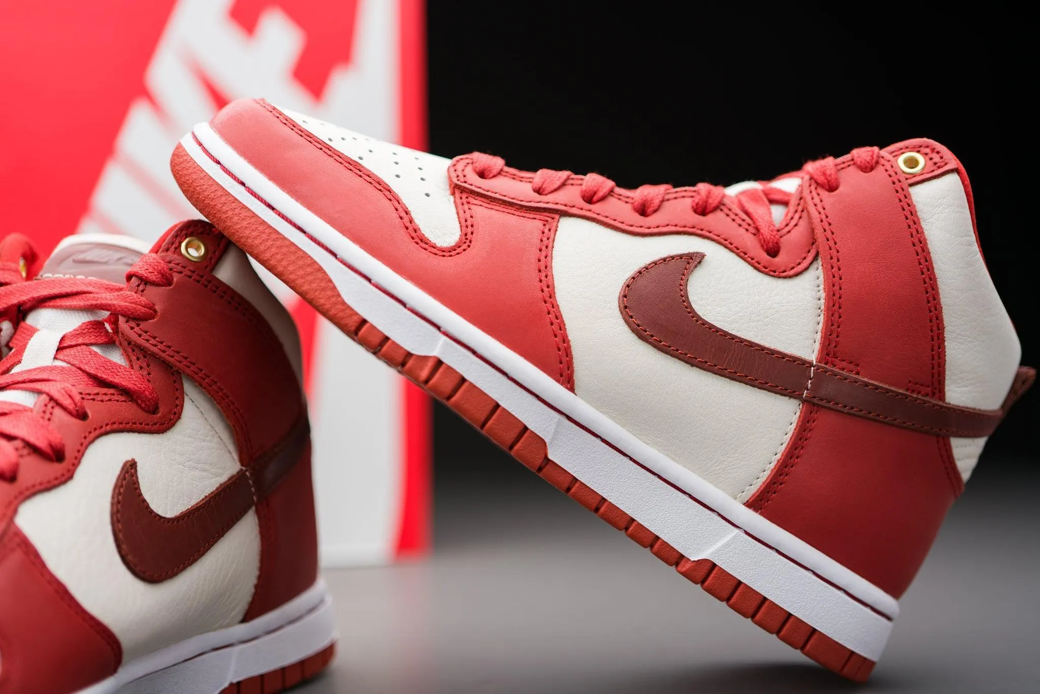 Nike Dunk High LXX Cinnabar (W)