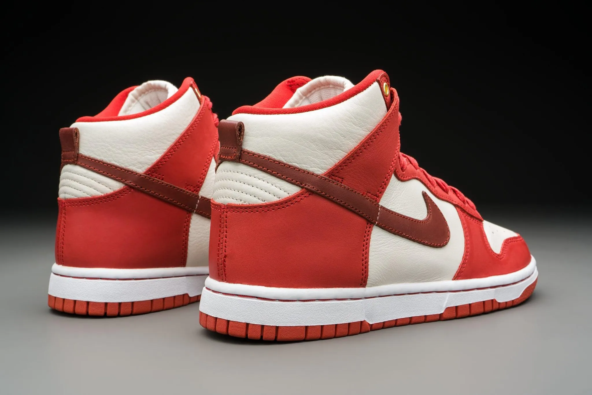 Nike Dunk High LXX Cinnabar (W)