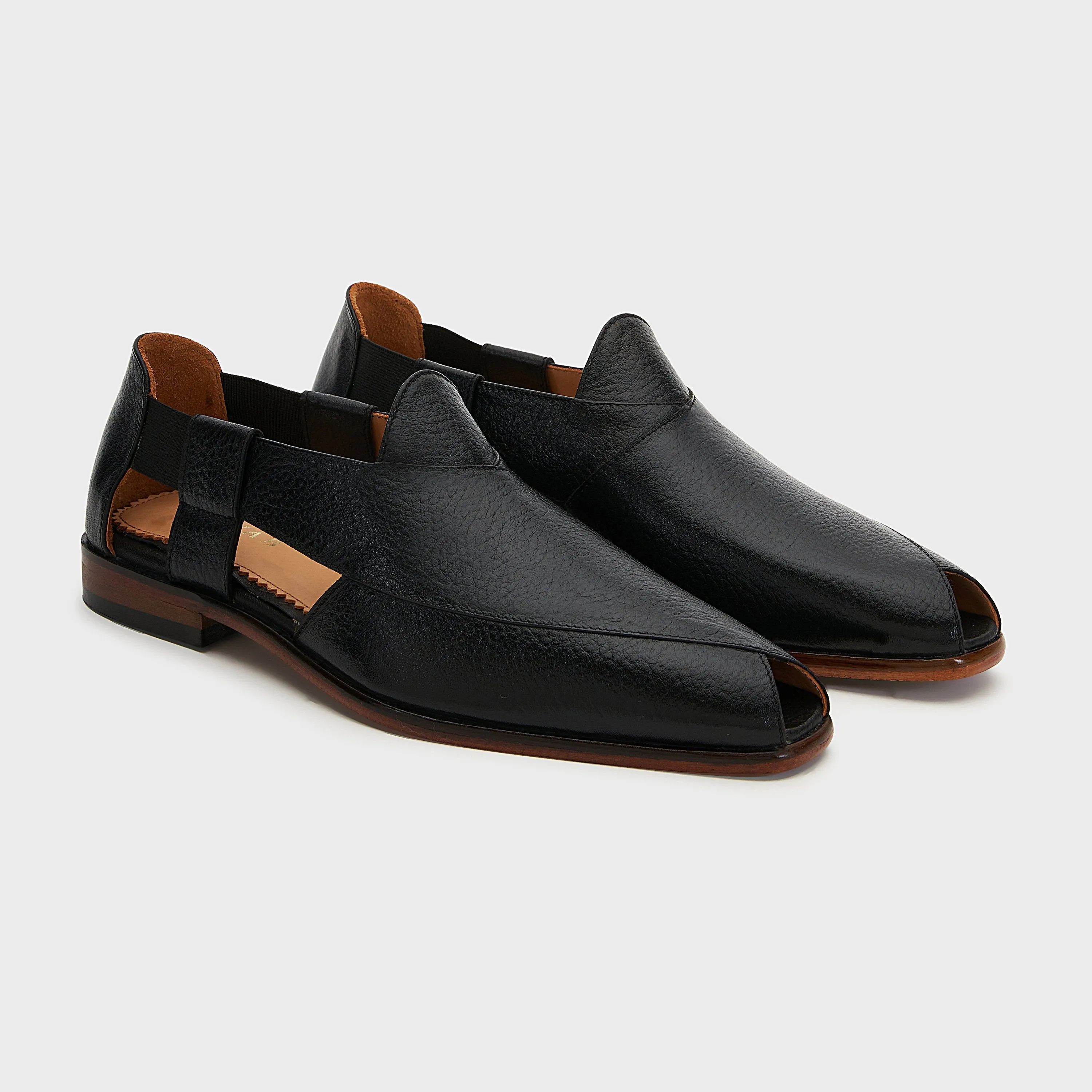 Peshauri | Black Milled Leather