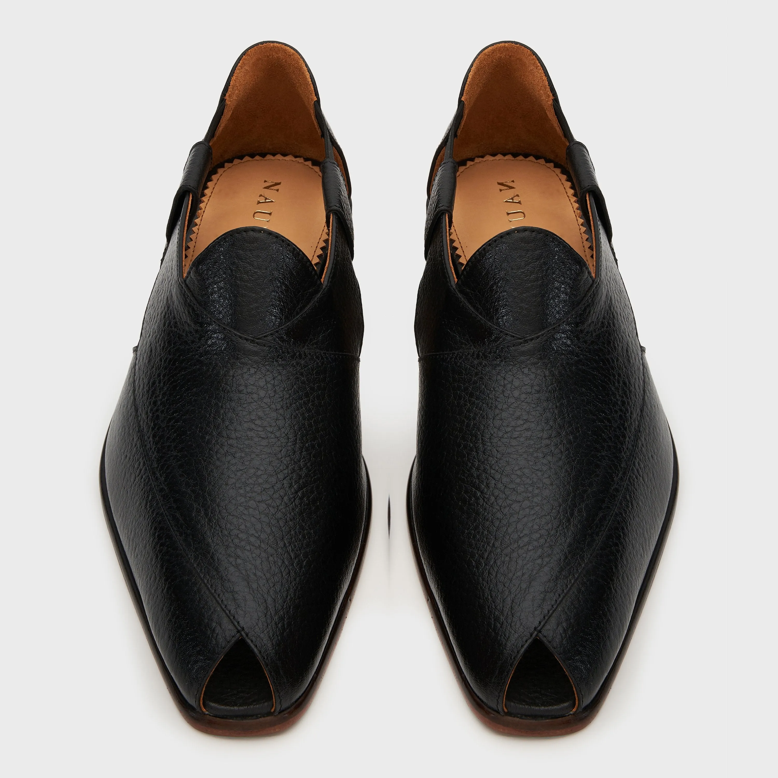 Peshauri | Black Milled Leather