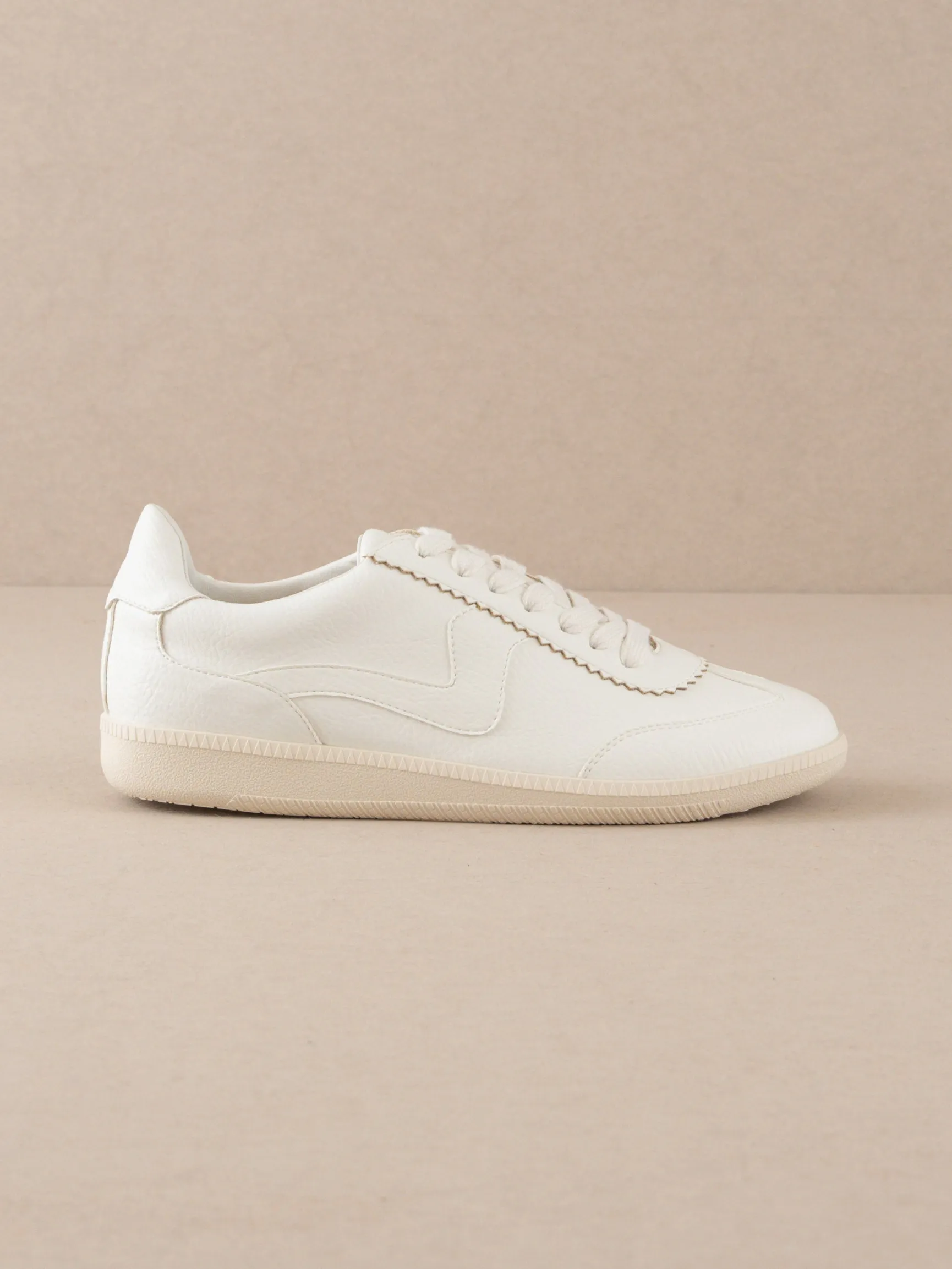 The Kyla | White Classic Low Top Sneakers