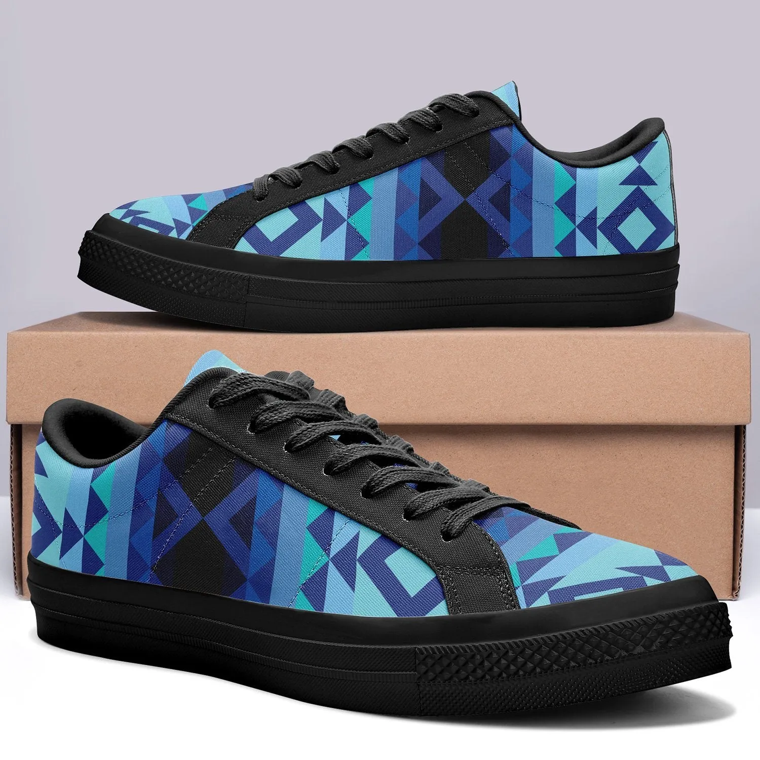 Tipi Aapisi Low Top Canvas Shoes Black Sole